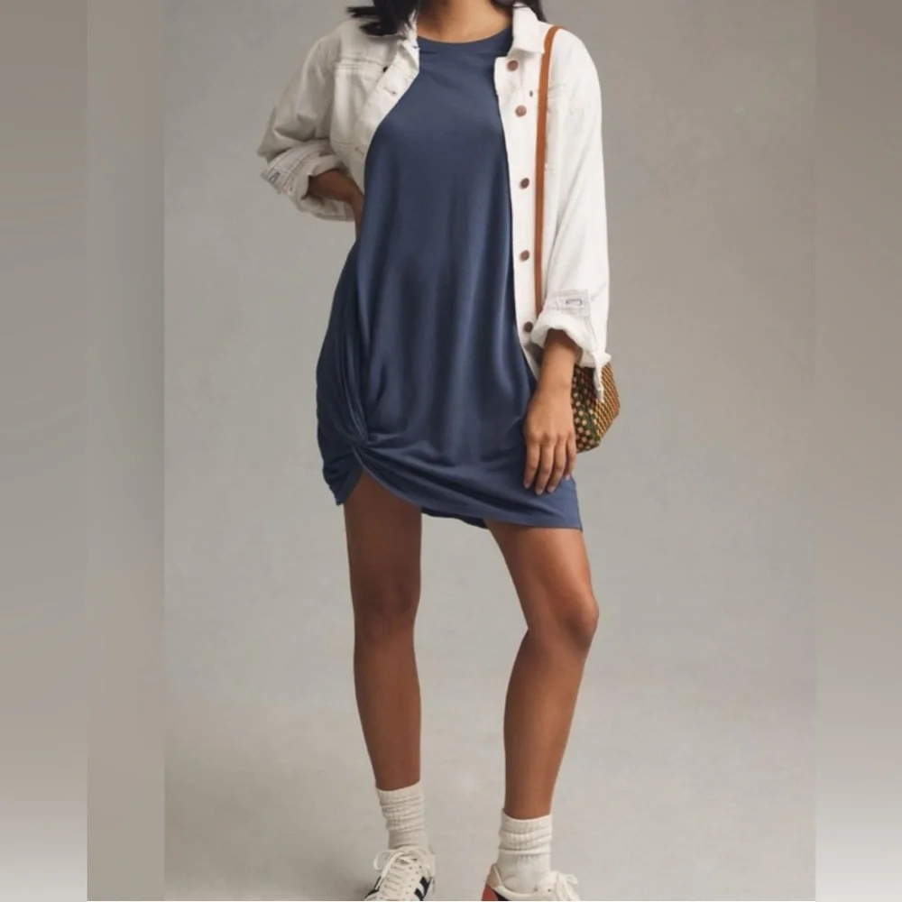 Sundry Side-twist Tee Dress NWT Size 2 / Medium MSRP $138 - Picture 5 of 8